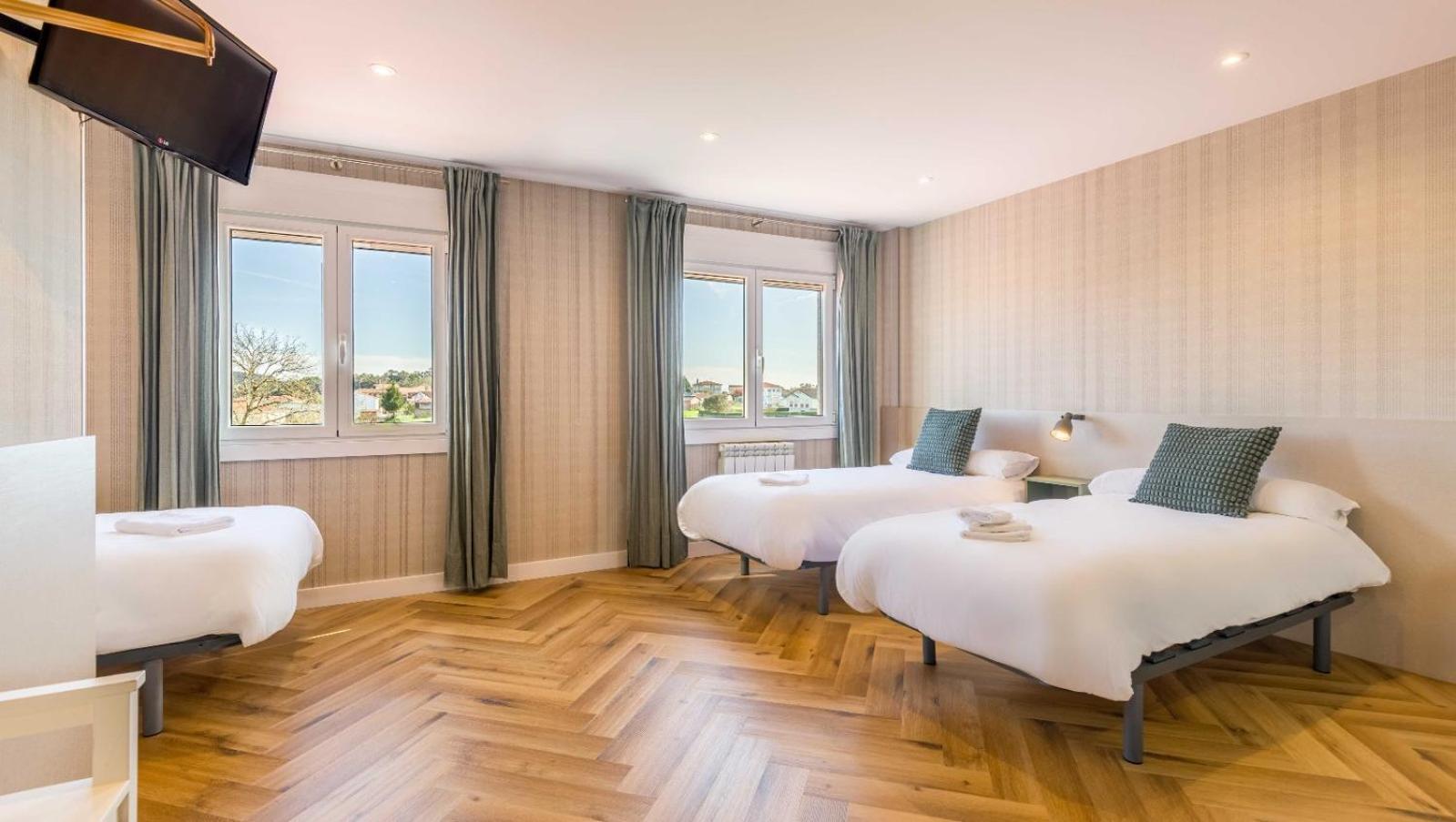 Pension 9 De Abril Педрусо Экстерьер фото